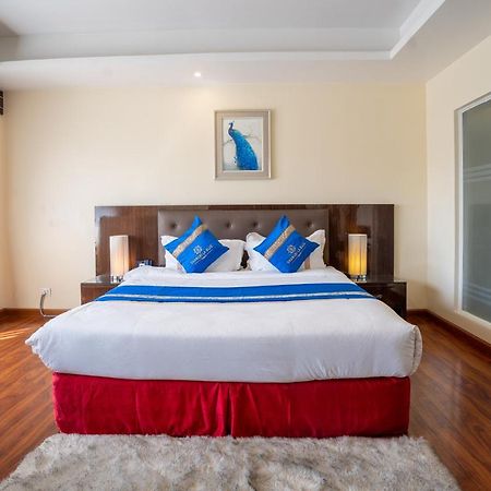 Lalitpur Shangrila Blu Hotel מראה חיצוני תמונה