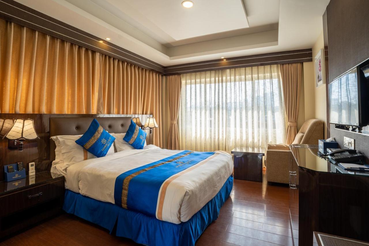 Lalitpur Shangrila Blu Hotel מראה חיצוני תמונה