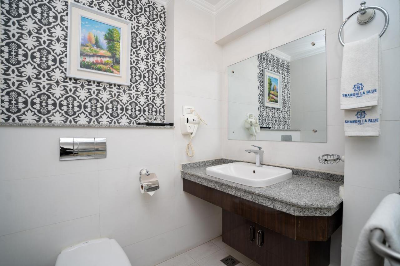 Lalitpur Shangrila Blu Hotel מראה חיצוני תמונה